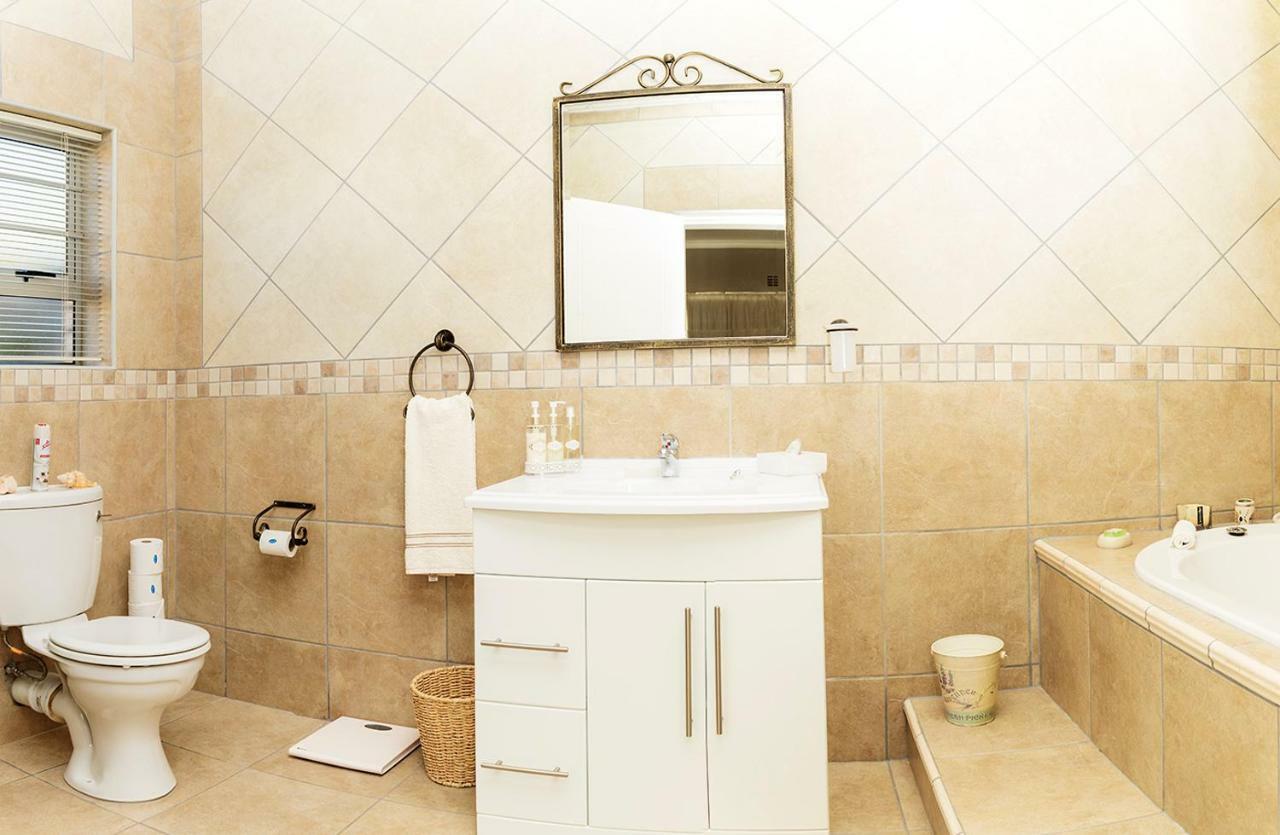 Settle Inn Self Catering Accommodation Колчестер Экстерьер фото